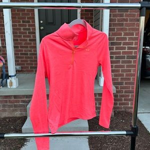 Medium Under armor long sleeve/sweatshirt